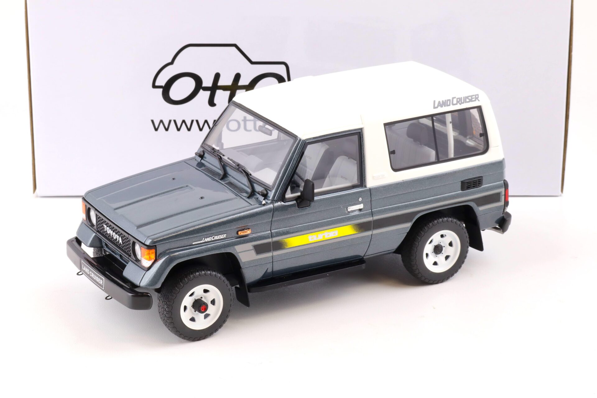 ID 83841 orig.jpg 1:18 OTTO mobile OT437 Toyota Land Cruiser LJ 73 grey metallic 1987