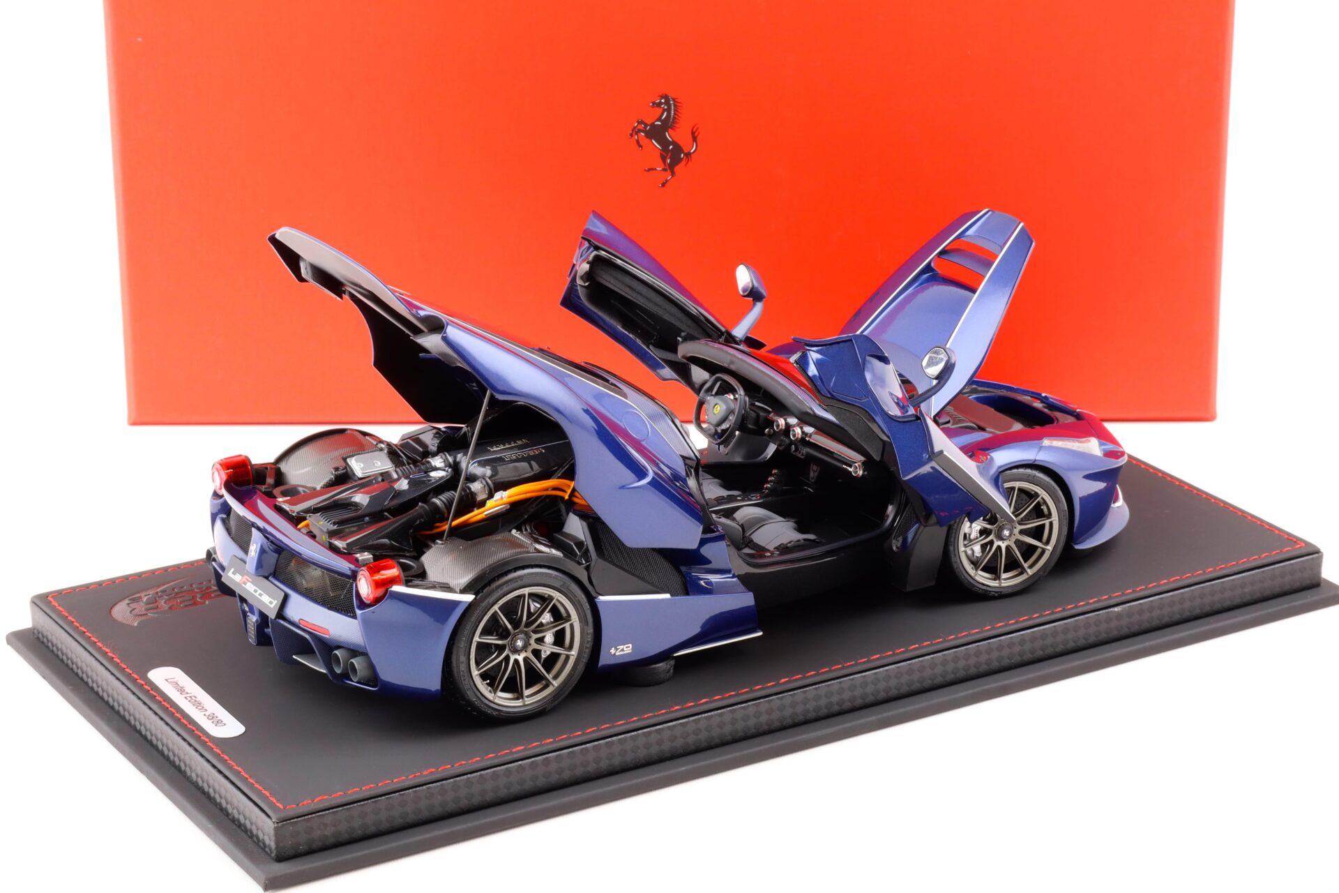 1:18 BBR Ferrari LaFerrari Aperta Blue Tour de France with display - Limited 80 pcs.