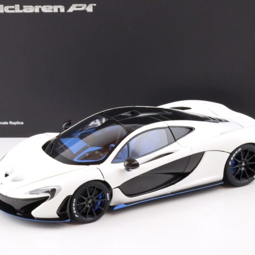1:18 AUTOart Signature McLaren P1 (2013) matt white/ blue accents 76024