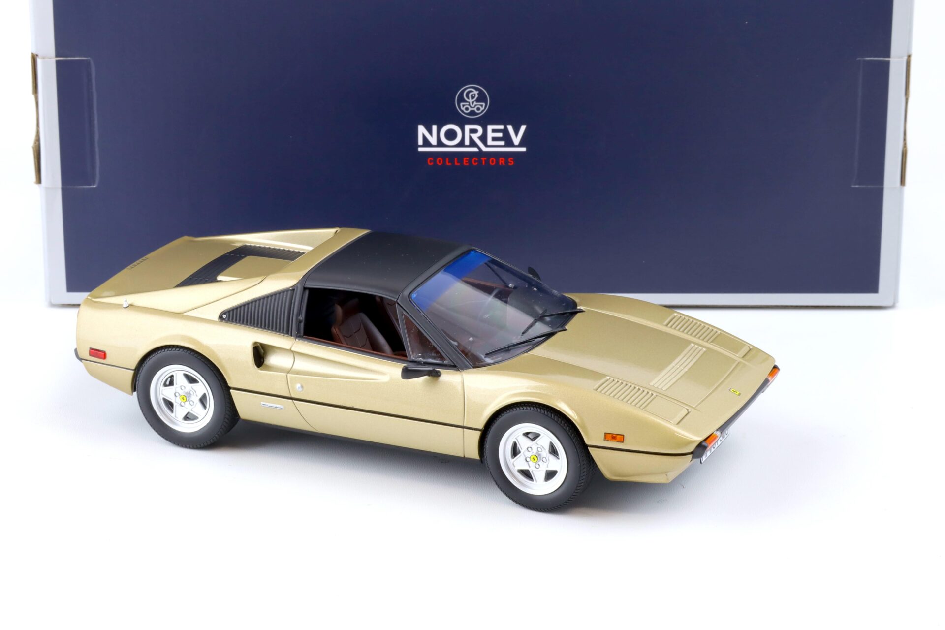 1:18 Norev Ferrari 308 GTS Quattrovalvole 1982 gold oro chiaro - Limited 1000 pcs.