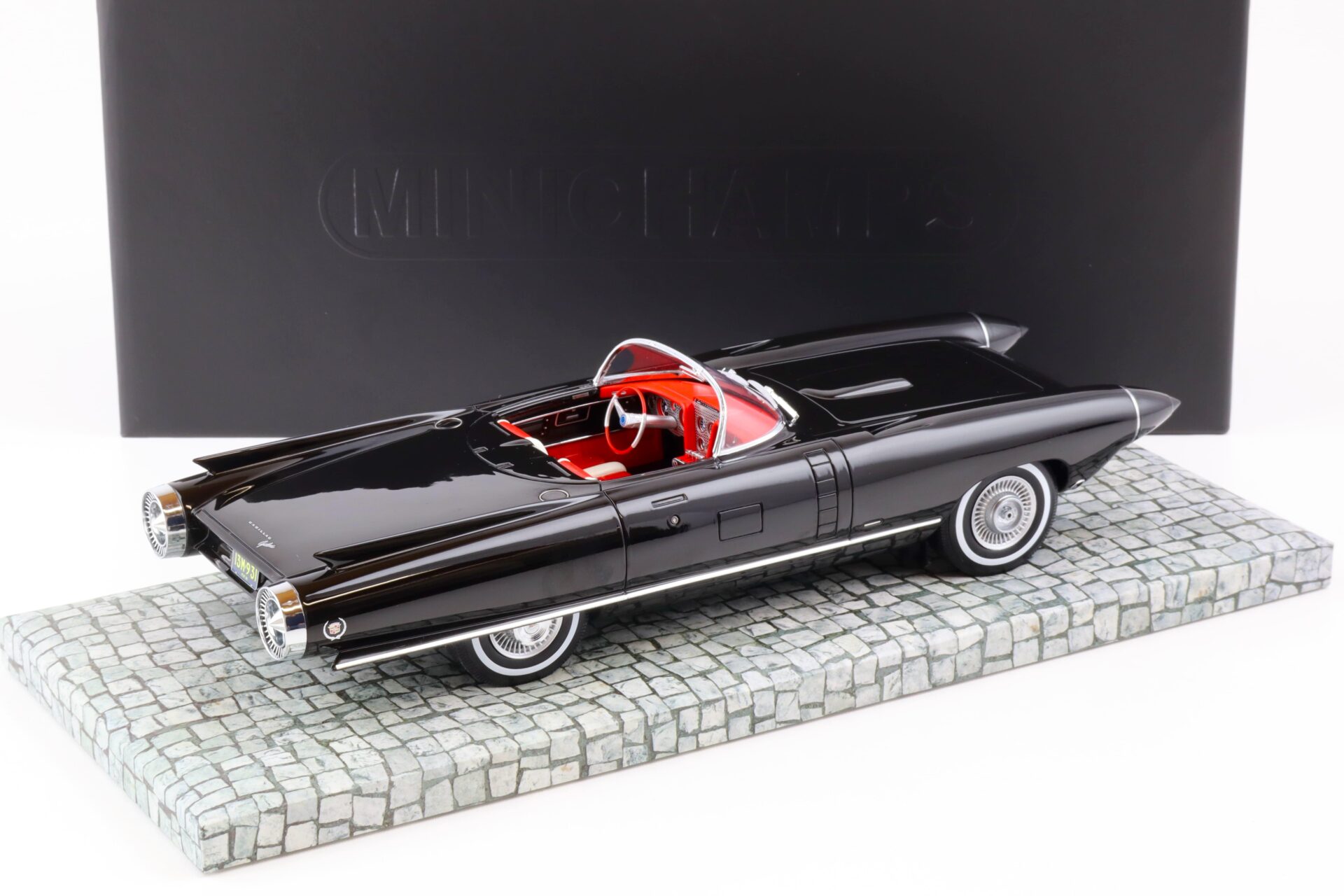 1:18 Minichamps Cadillac Cyclone XP 74 Concept 1959 black - Limited 300 pcs.