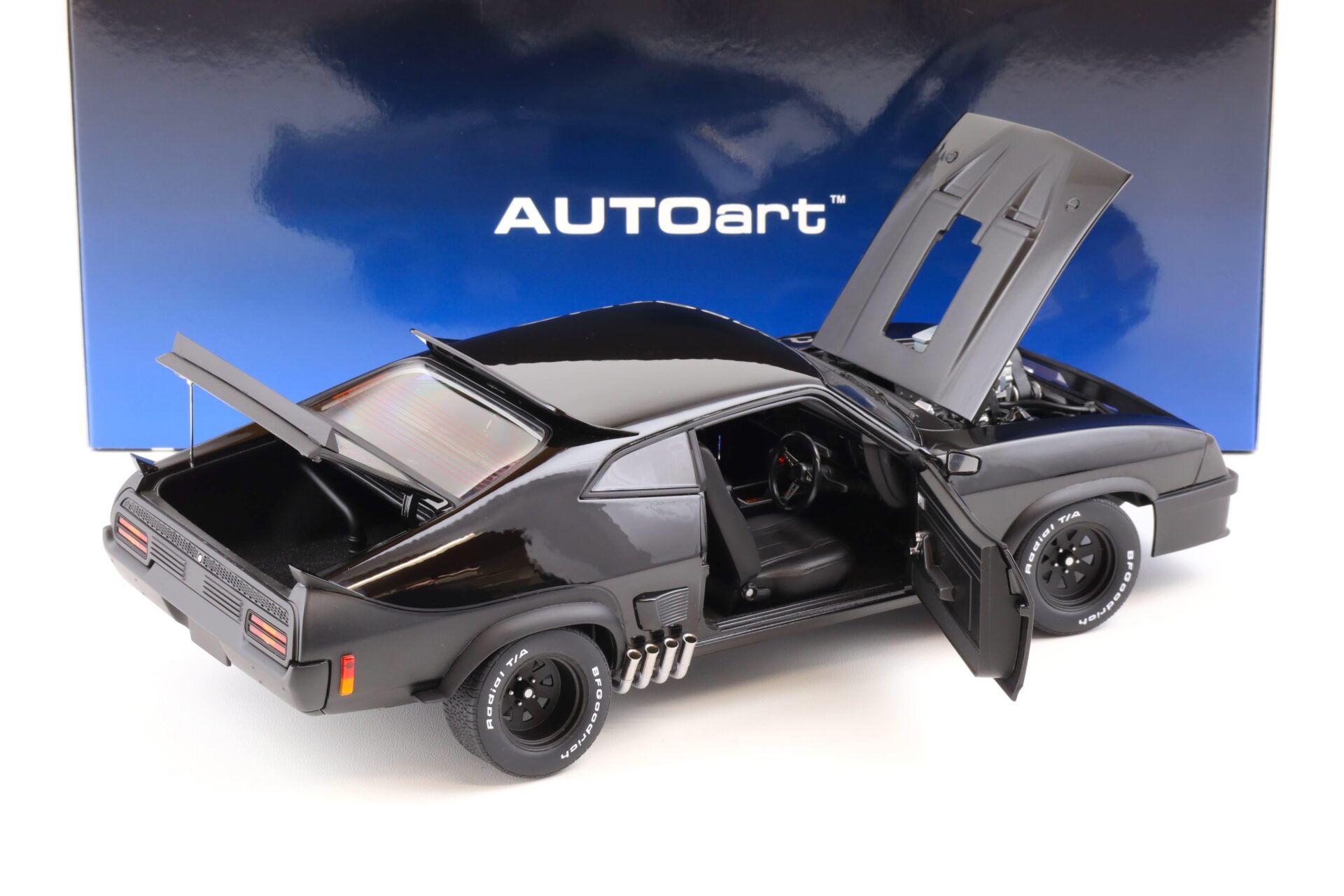 1:18 AUTOart Ford XB Falcon Tuned Version Black Interceptor MAD MAX black