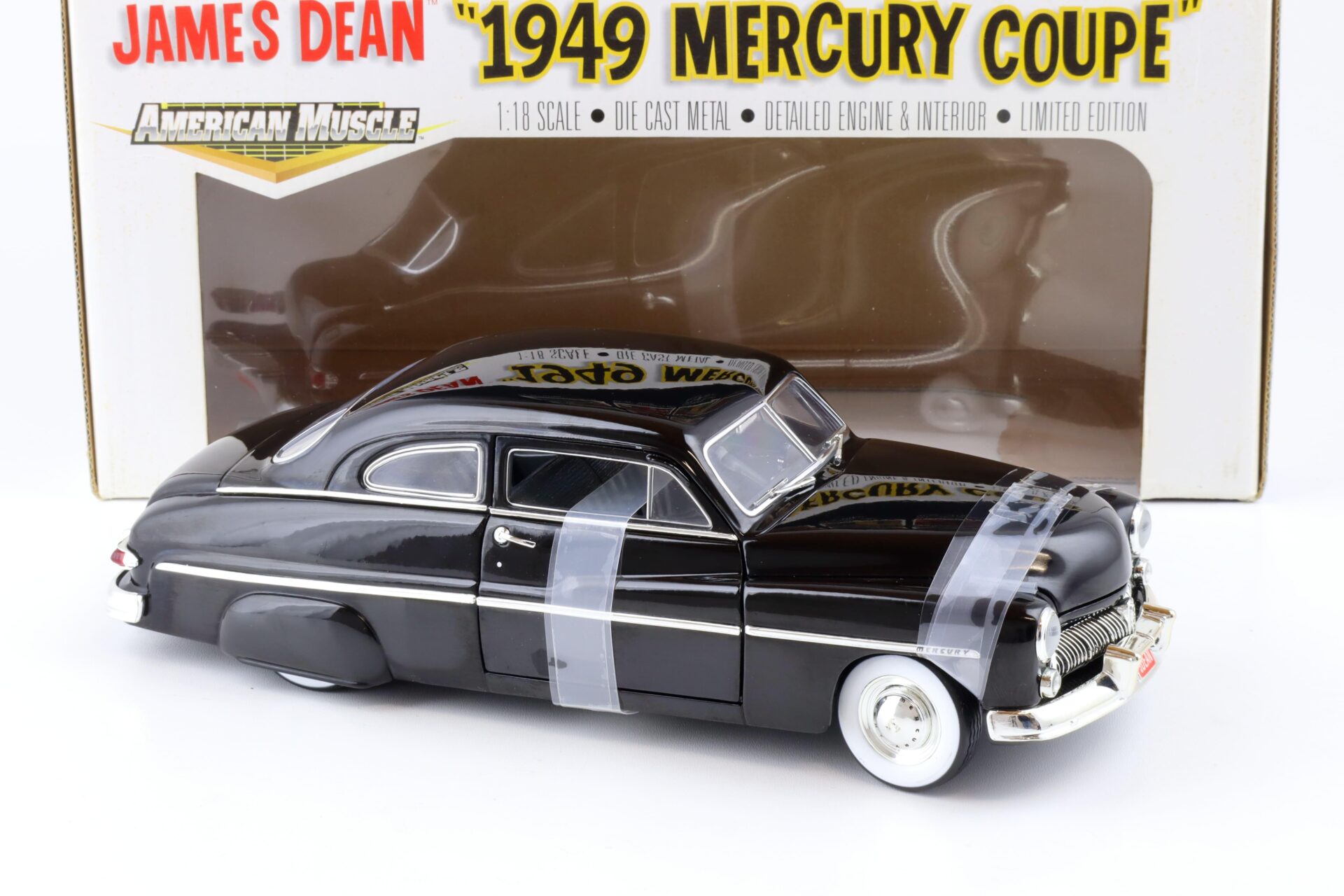 1:18 ERTL 1949 Mercury Coupe black James Dean 32482