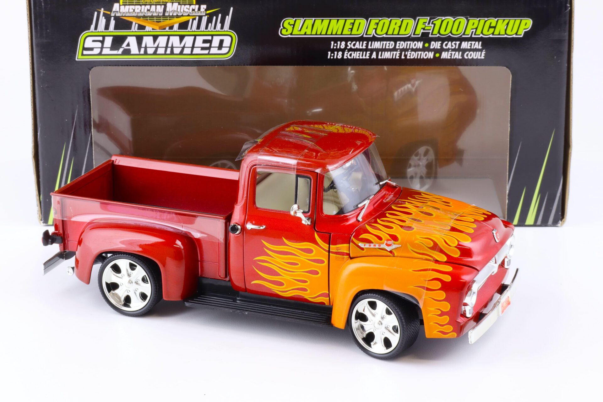 1:18 ERTL RC2 Slammed Ford F-100 Pick-up red metallic/ orange flames