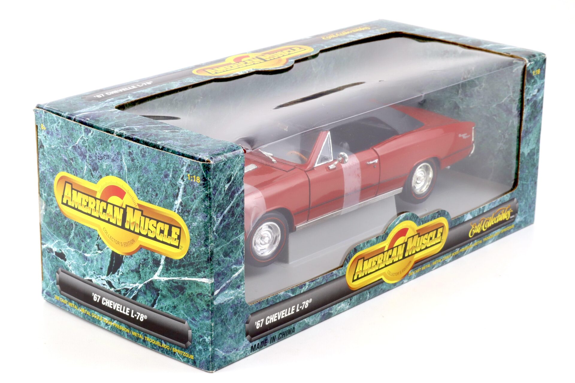 1:18 ERTL 1967 Chevrolet Chevelle L-78 Super Sport red/ vinyl roof