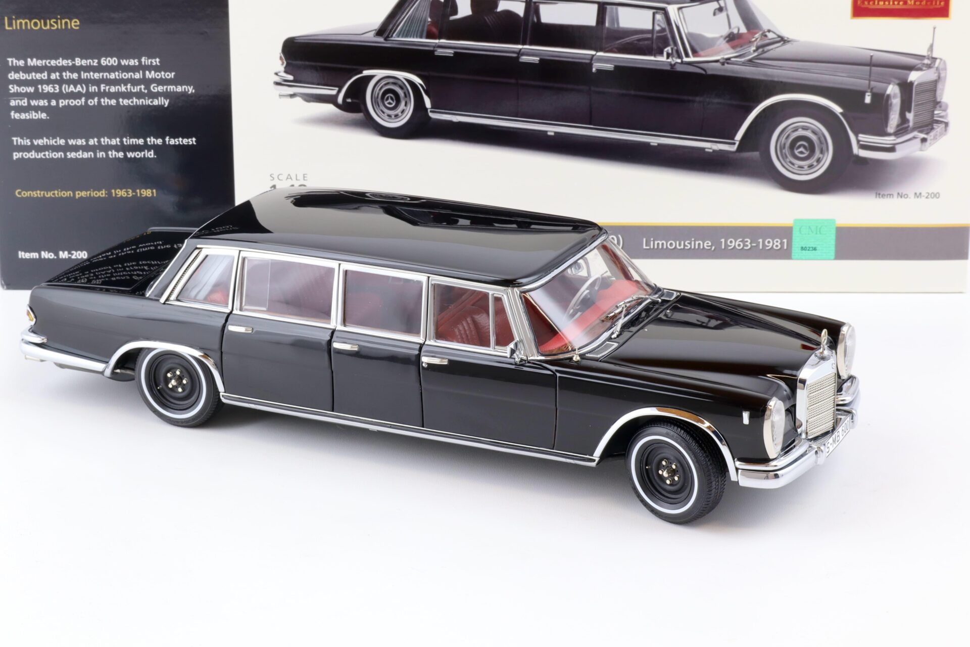 1:18 CMC Mercedes 600 Pullman (W100) Limousine 1963-1981 black M-200