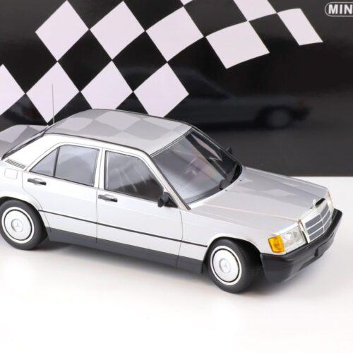 1:18 Minichamps Mercedes 190E (W201) Limousine silver metallic 1982
