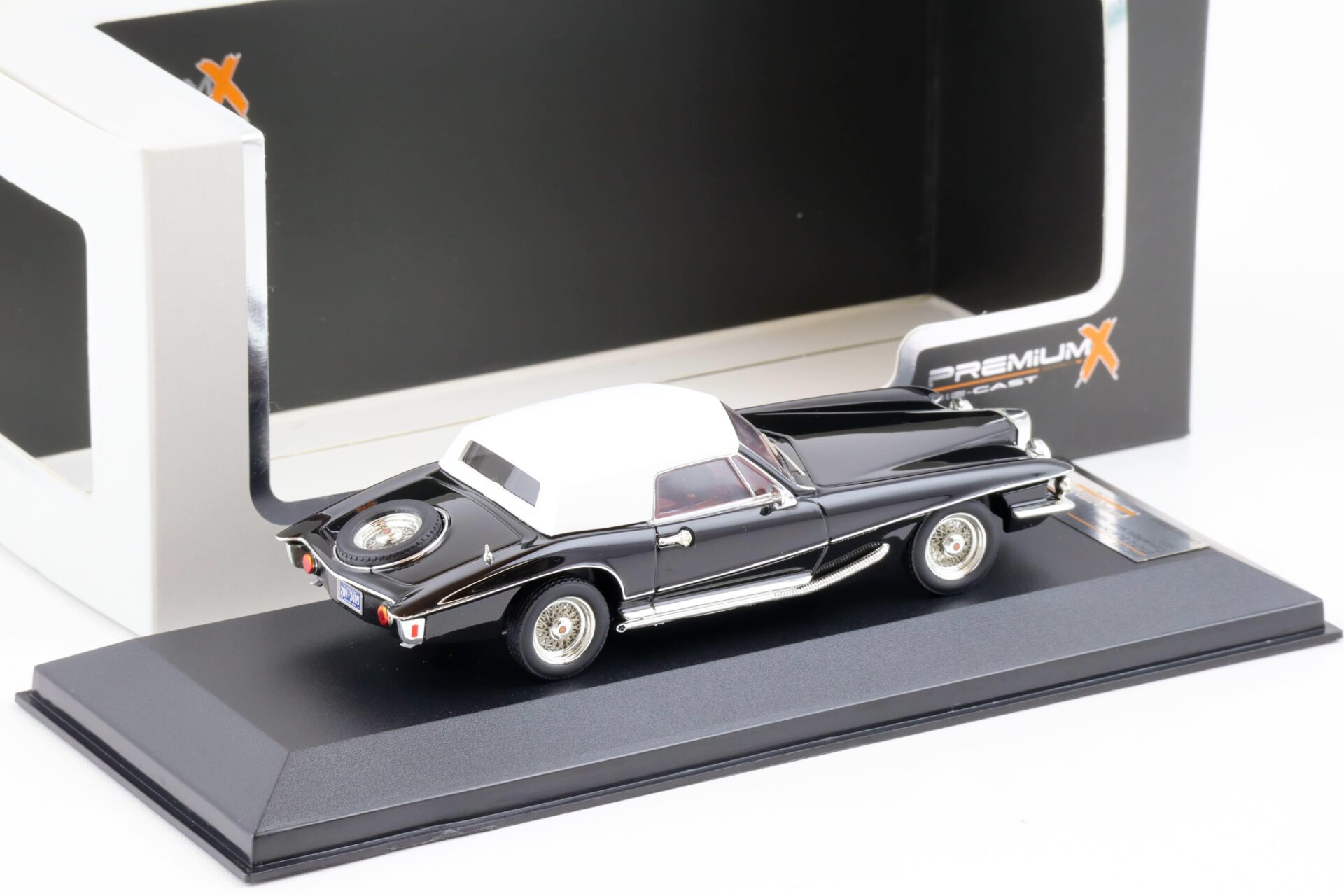 1:43 PremiumX Stutz Blackhawk Convertible with Hardtop 1971 black