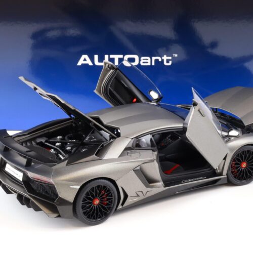 1:18 AUTOart Lamborghini Aventador LP750-4 SV Grigio Titans/ matt grey 74554