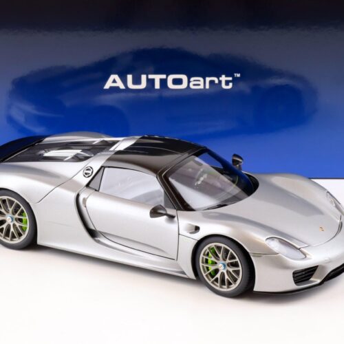 1:18 AUTOart Porsche 918 Spyder GT silver metallic/ silver metallic 77925