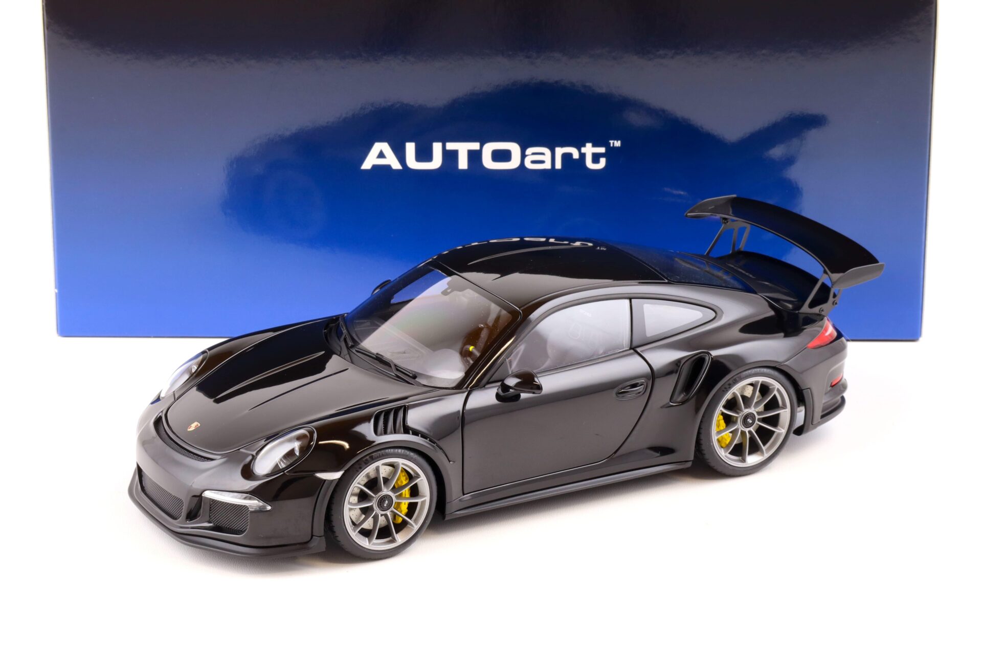 1:18 AUTOart Porsche 911 (991) GT3 RS Gloss black/ grey wheel 78164