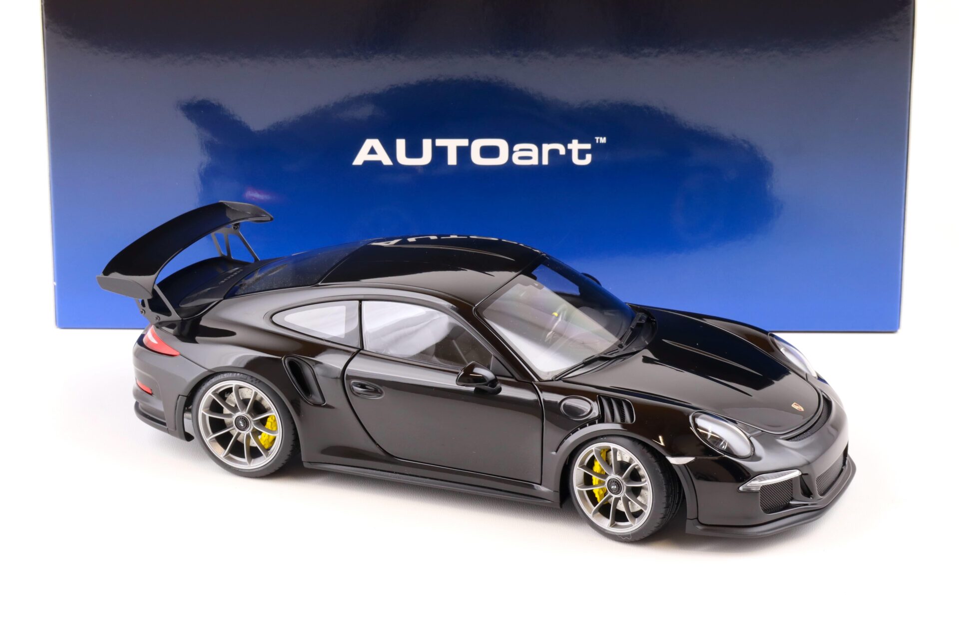 1:18 AUTOart Porsche 911 (991) GT3 RS Gloss black/ grey wheel 78164