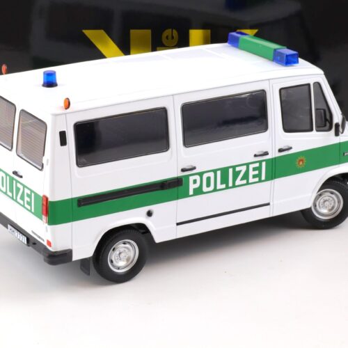 1:18 KK-Scale Mercedes 208D Bus VAN POLIZEI white/ green