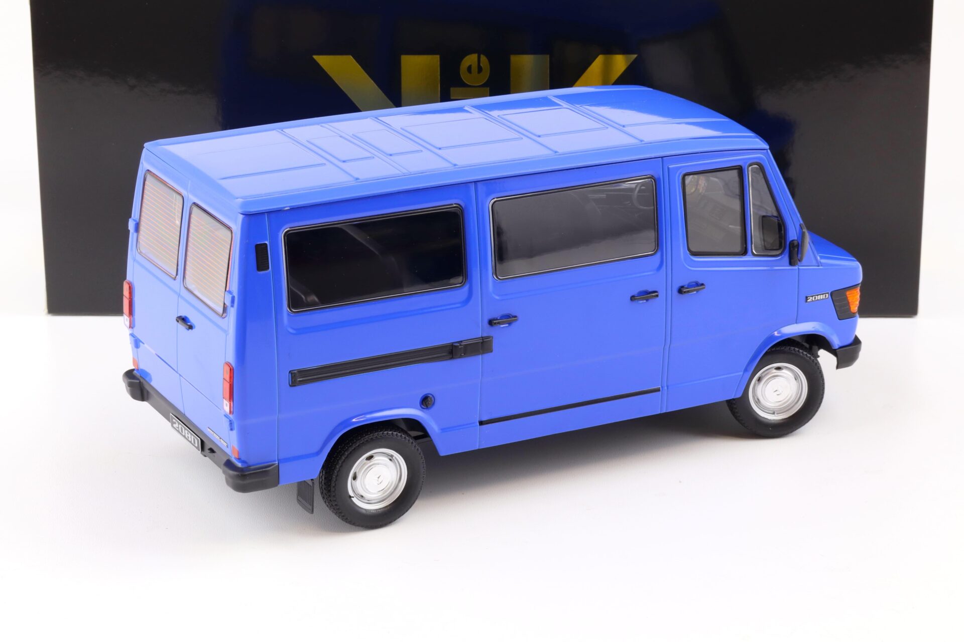 1:18 KK-Scale Mercedes 208D Bus Van Kastenwagen blue