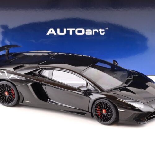 1:18 AUTOart Lamborghini Aventador LP750-4 SV Nero Aldebaran/ Gloss black 74556