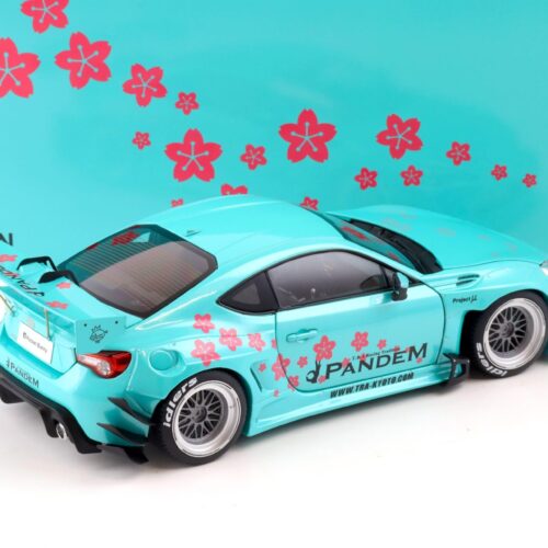 1:18 DCN Toyota 86 Rocket Bunny Pandem GT86 V3 Sakura green Diecast