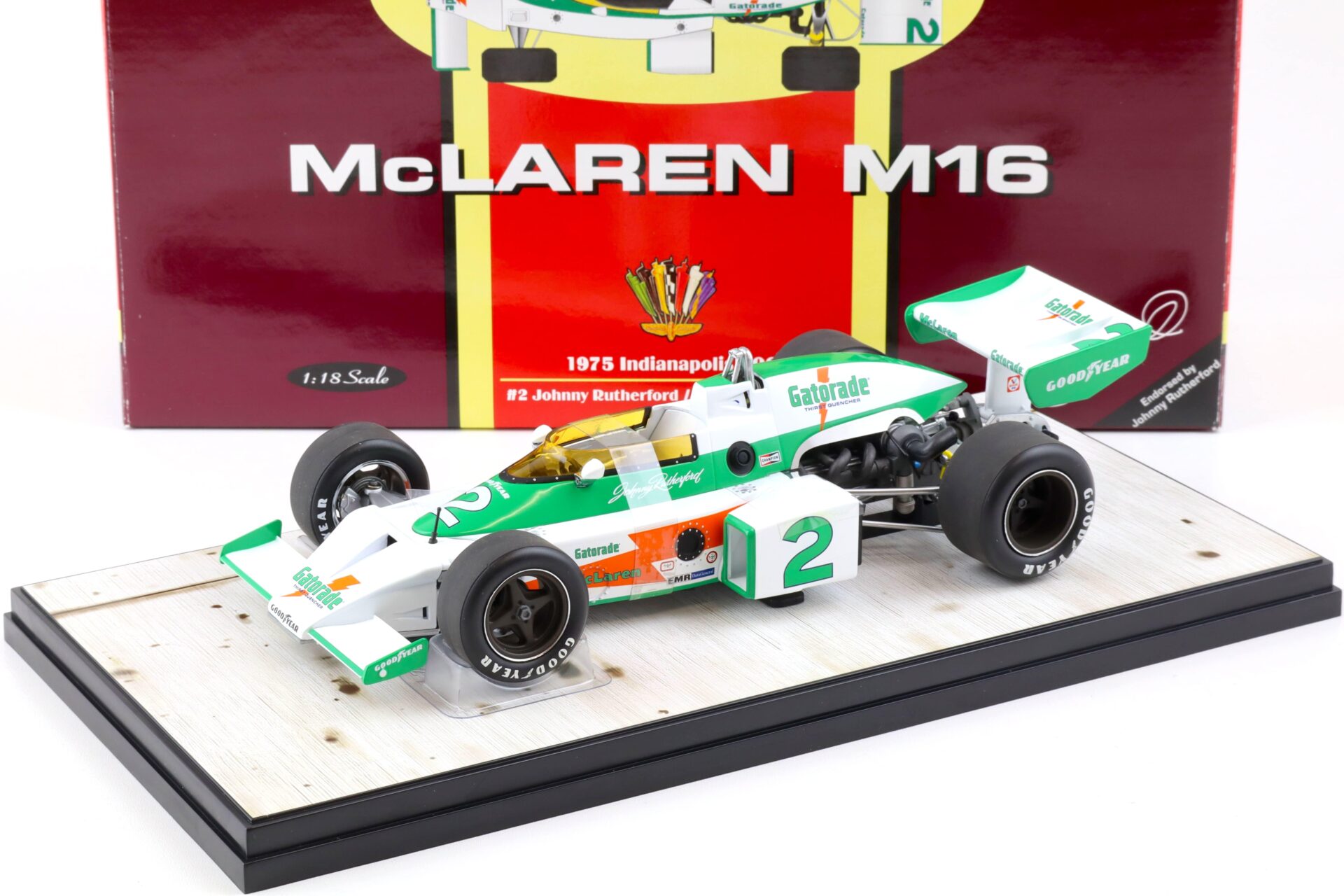 ID 84952 orig.jpg 1:18 Carousel1 McLaren M16 Indianapolis 500 #2 Rutherford/ Mclaren 1975