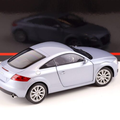 1:18 Minichamps Audi TT Coupe RHD 2006 silver-blue metallic