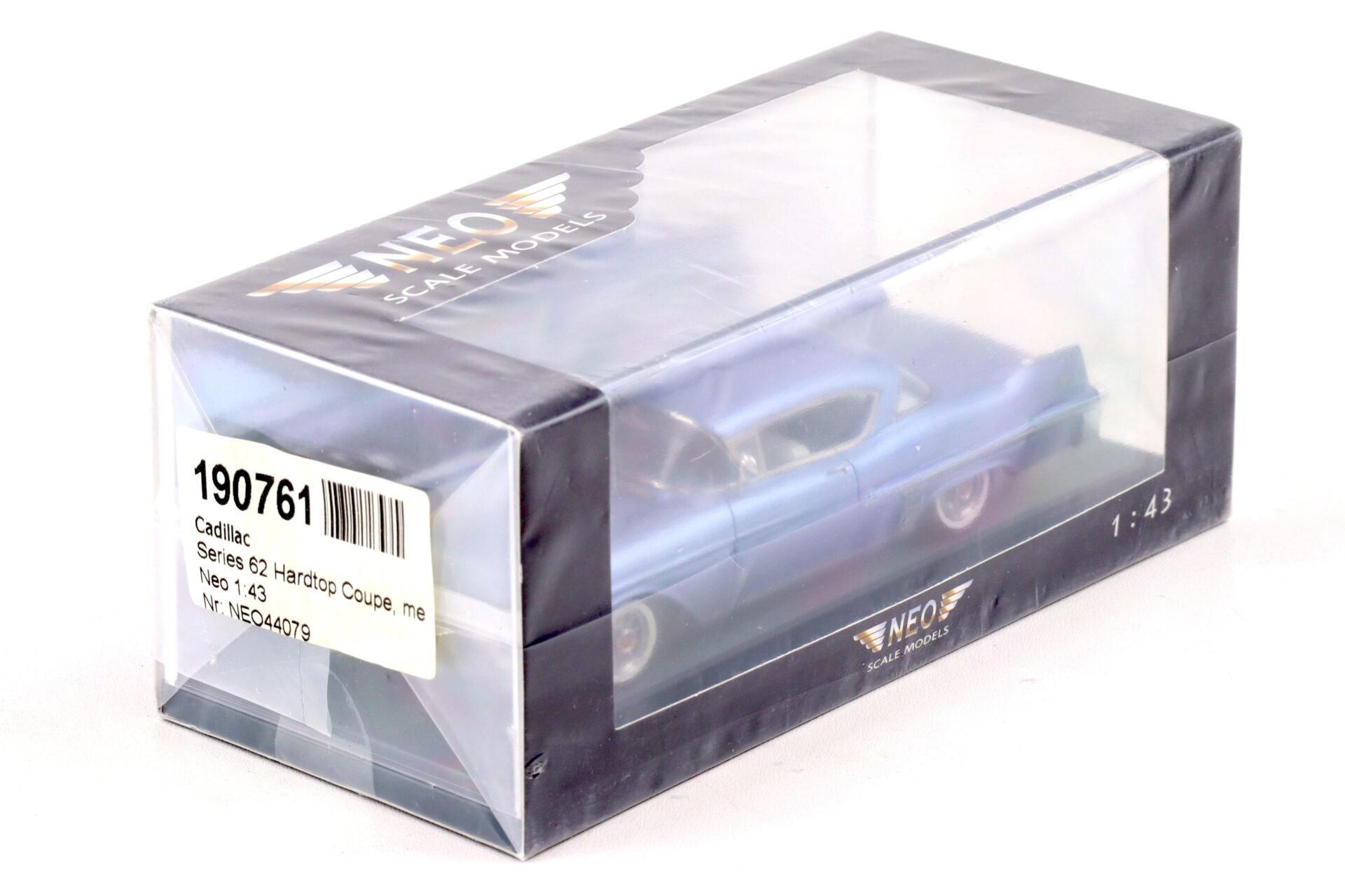 1:43 NEO Cadillac Series 62 HT Coupe blue metallic 1957