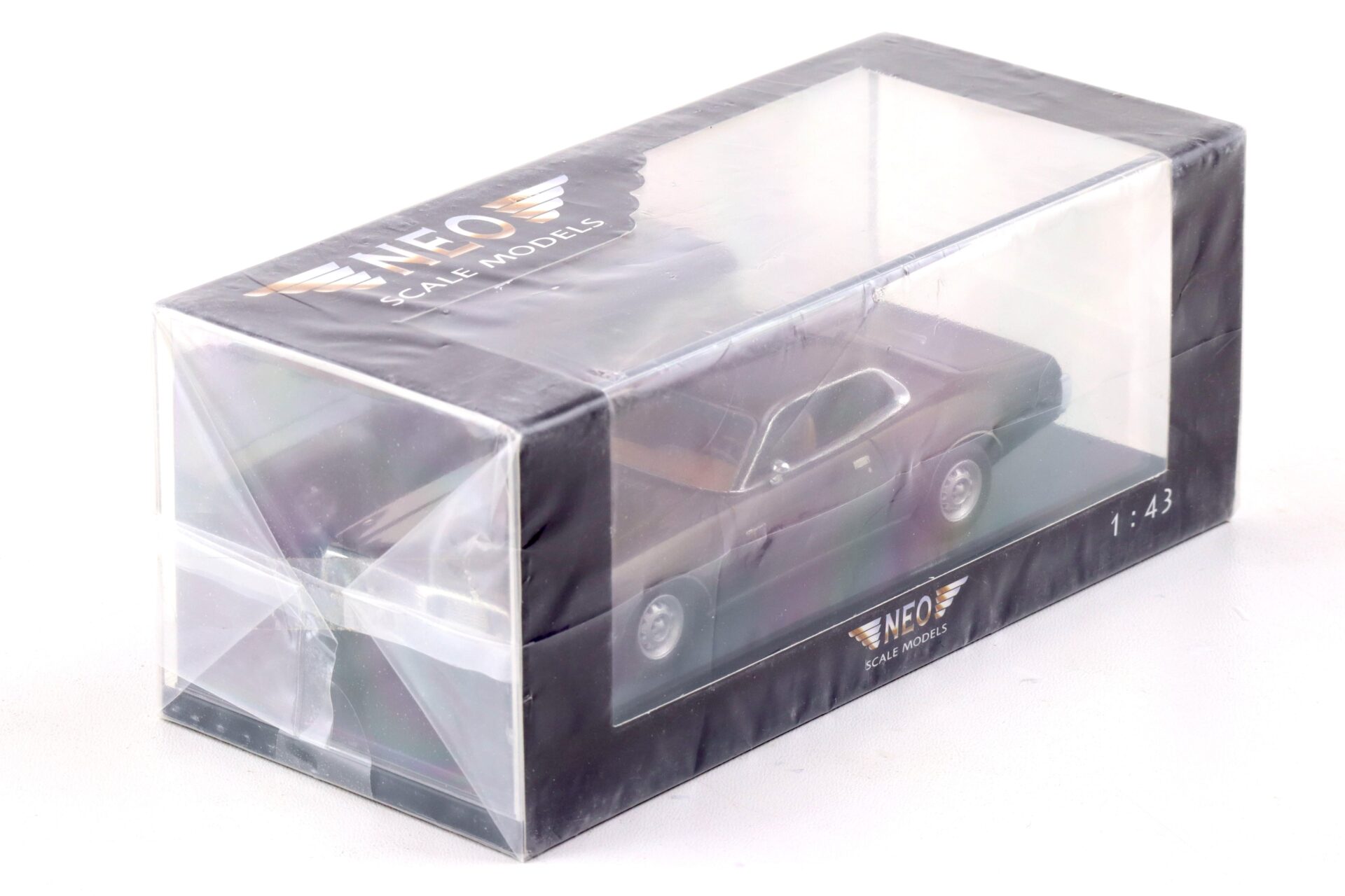 1:43 NEO Dodge Charger Coupe brown metallic 1973