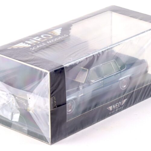 1:43 NEO Cadillac Fleetwood Brougham Limousine blue/ light blue 1980