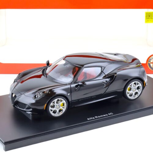 1:18 AUTOart Alfa Romeo 4C Coupe Gloss black 2013