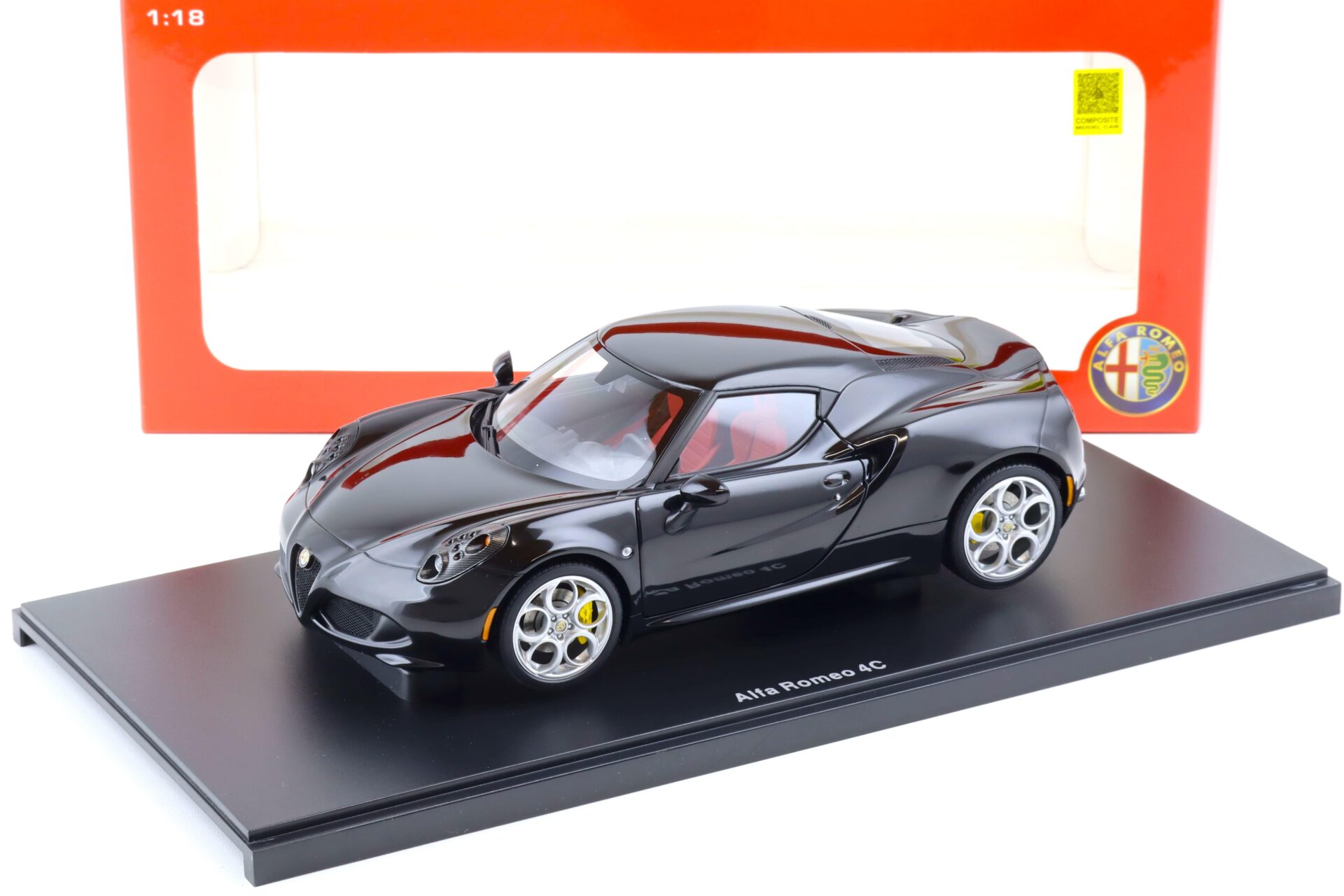1:18 AUTOart Alfa Romeo 4C Coupe Gloss black 2013