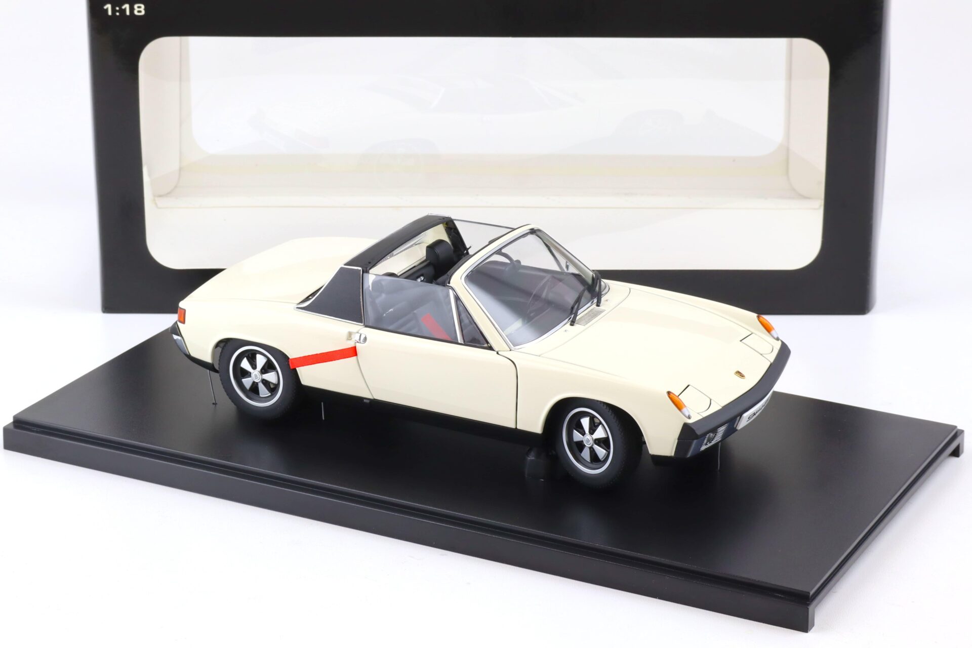 1:18 AUTOart Porsche 914/6 light ivory white