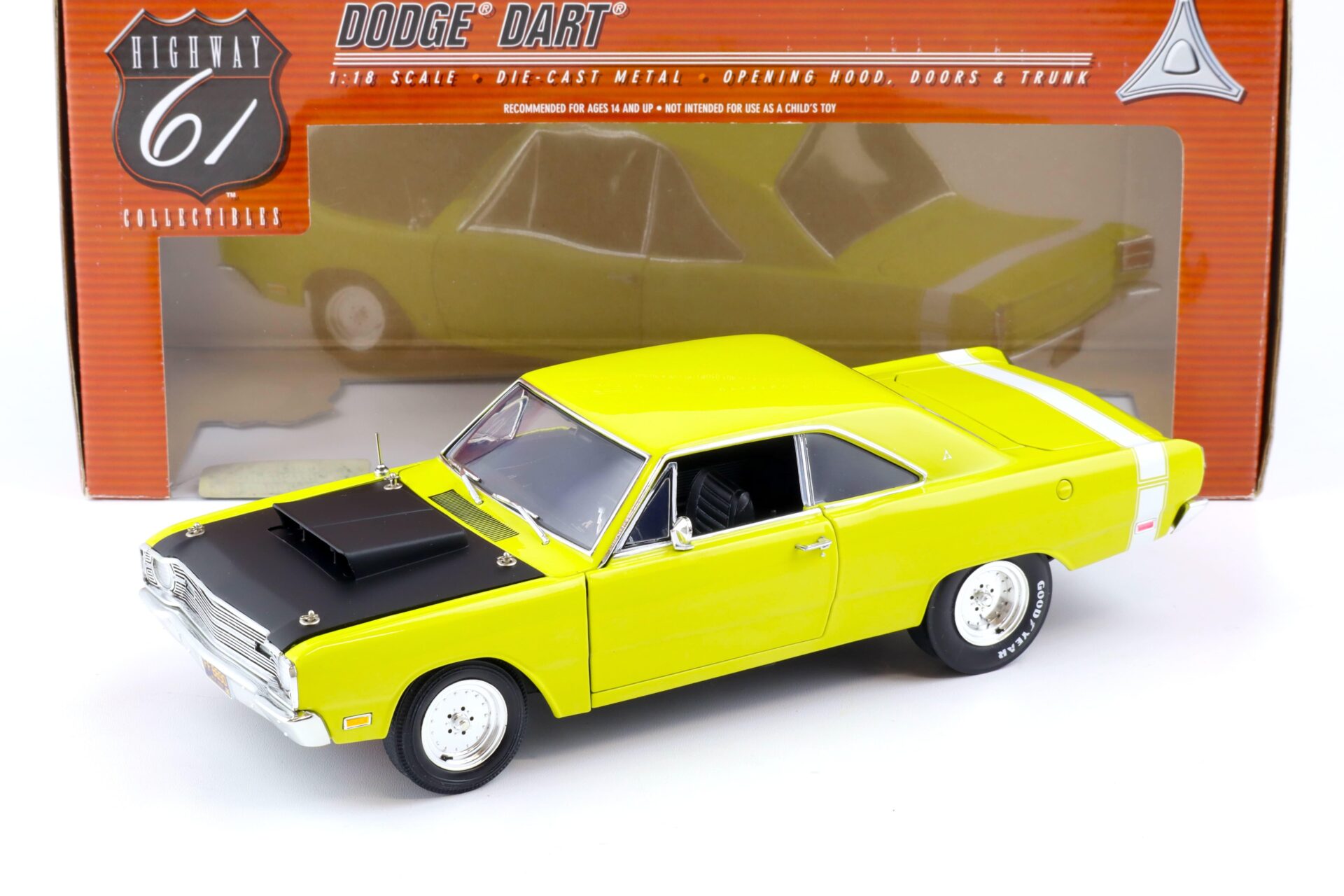1:18 Highway61 Dodge Dart Superstock Coupe 1968 light green-yellow