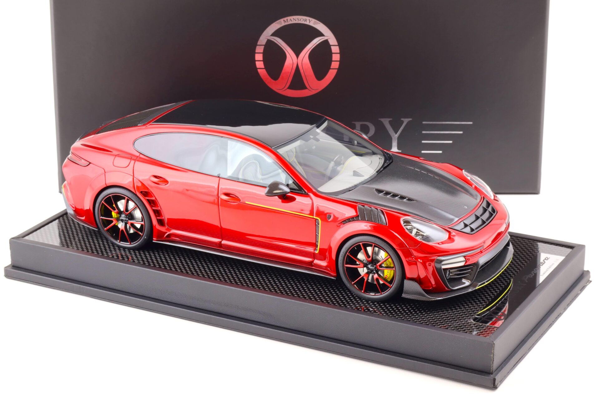 1:18 Motorhelix Porsche Panamera Mansory 2019 metallic red/ Carbon MY18-PAMR