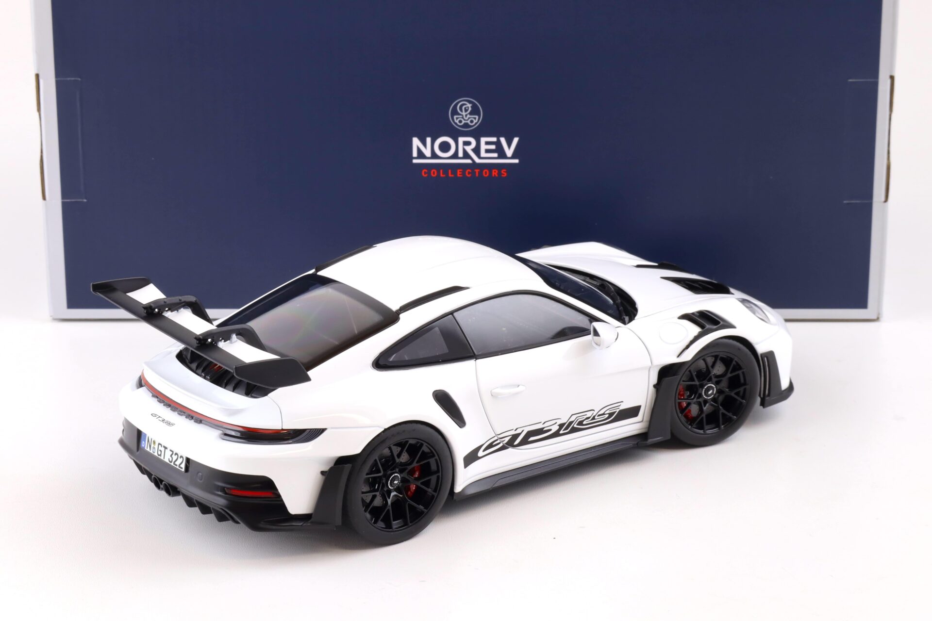 1:18 Norev Porsche 911 (992) GT3 RS Coupe 2022 white 187361