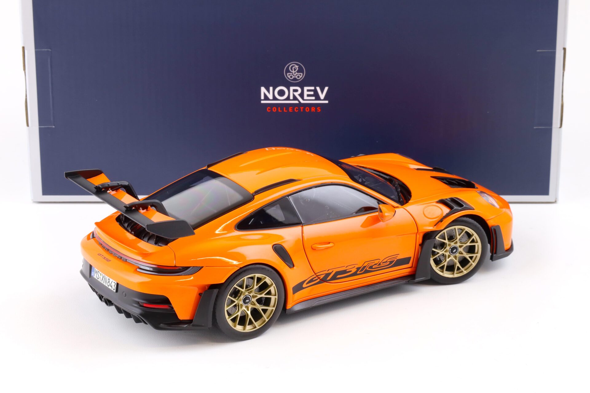 1:18 Norev Porsche 911 (992) GT3 RS Coupe 2022 Gulf orange 187360