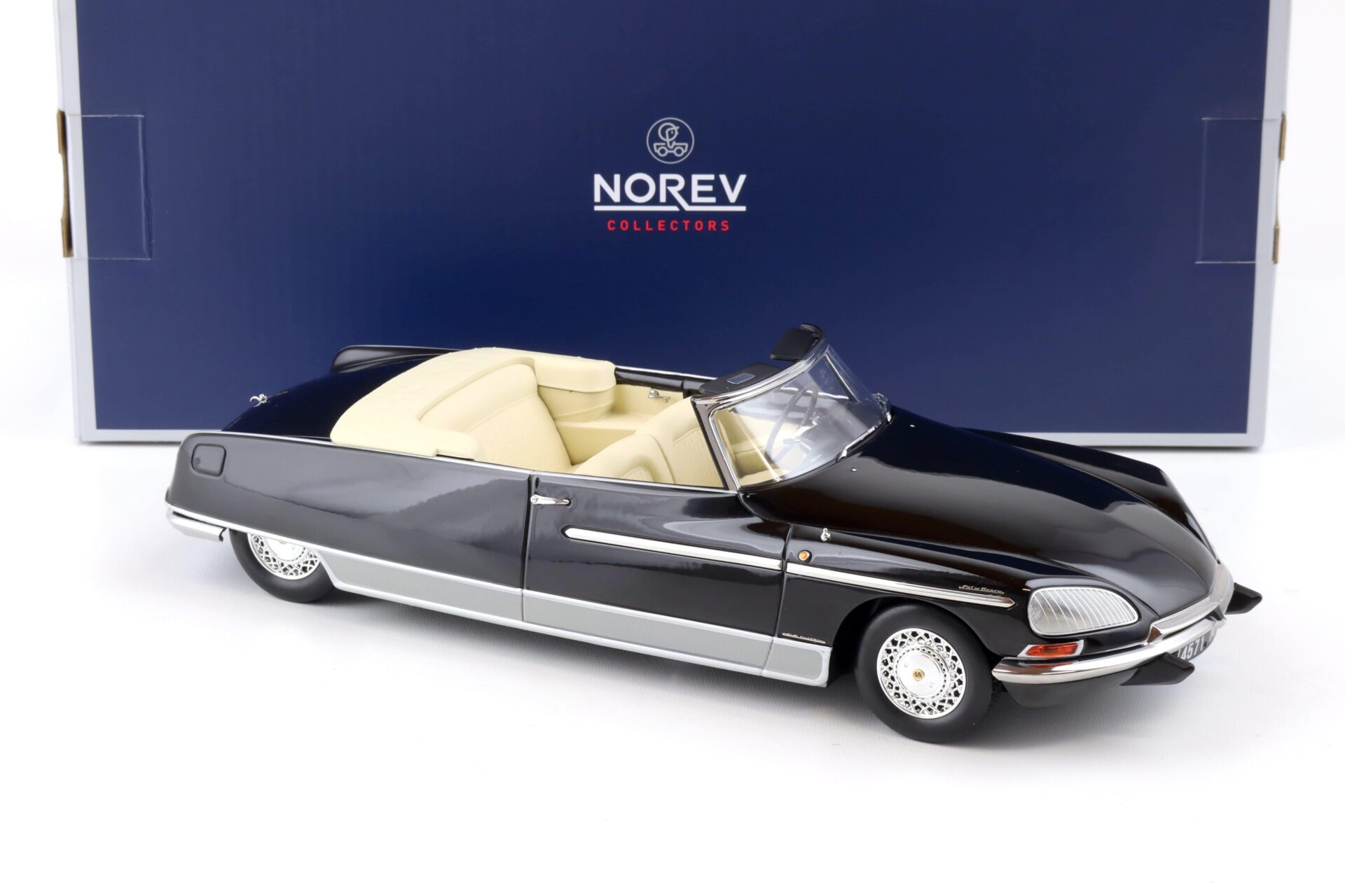 1:18 Norev Citroen DS 21 Palm Beach 1968 black/ beige interior 181746