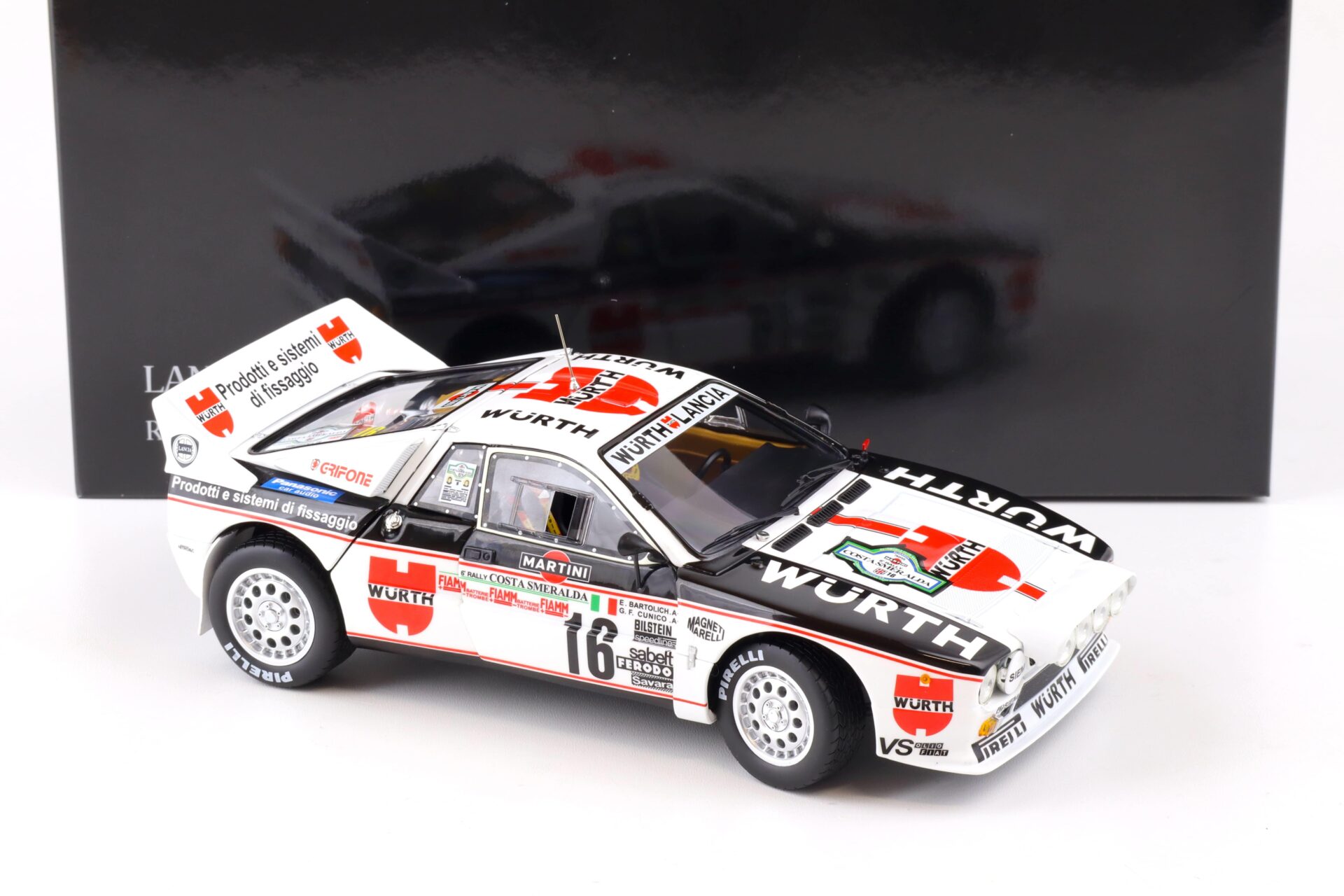 1:18 Kyosho Lancia 037 Rally Costa Smeralda 1983 Cunico #16 WÜRTH Diecast 08306C