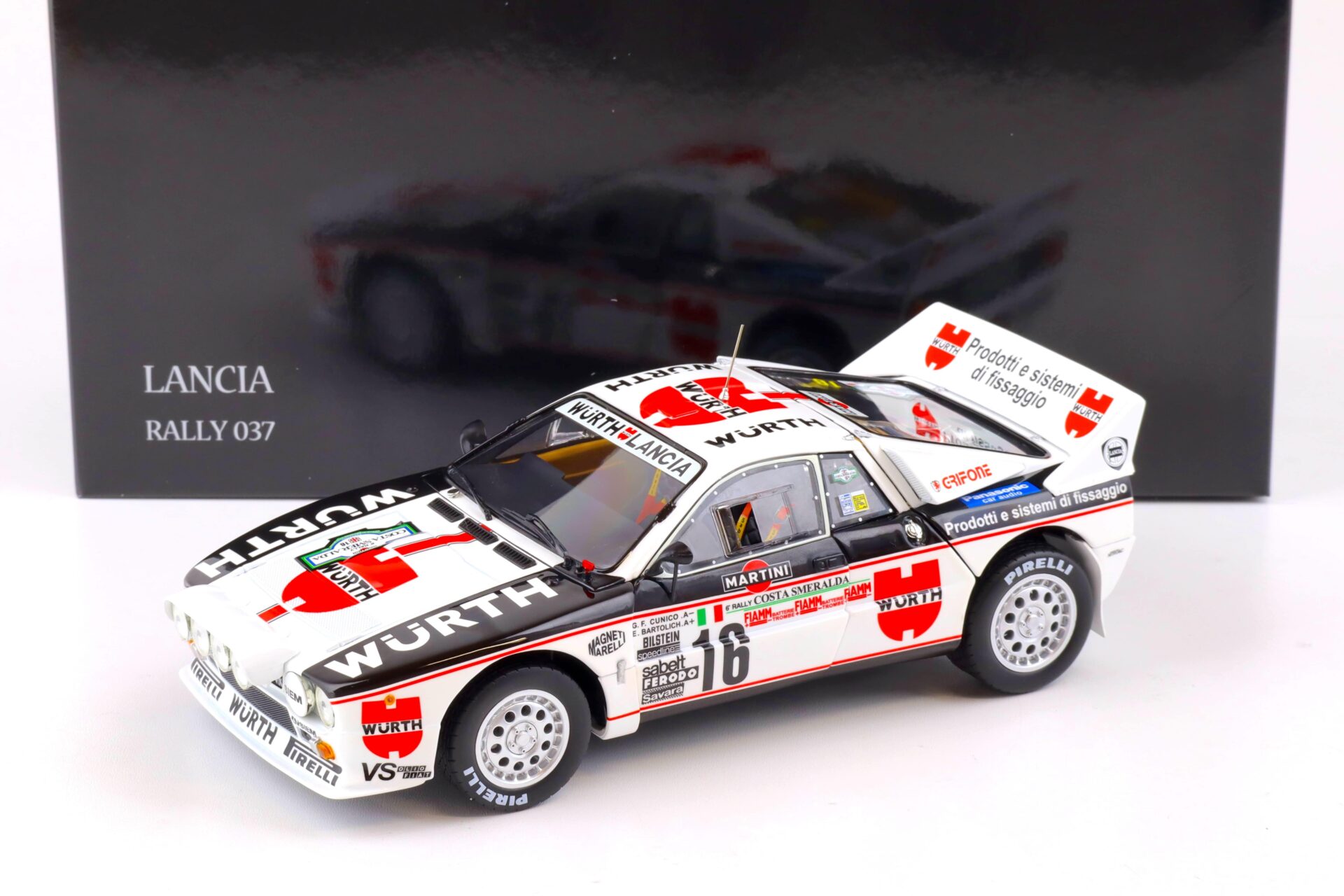 1:18 Kyosho Lancia 037 Rally Costa Smeralda 1983 Cunico #16 WÜRTH Diecast 08306C