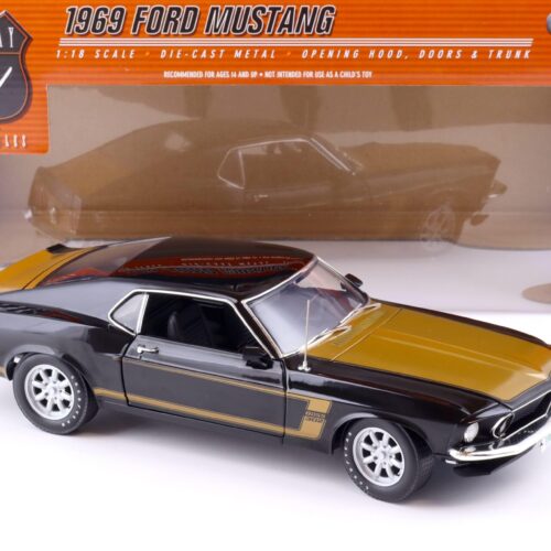 1:18 Highway61 Ford Mustang Boss 302 Coupe Smokey Tribute black/ gold 50730 - Image 2