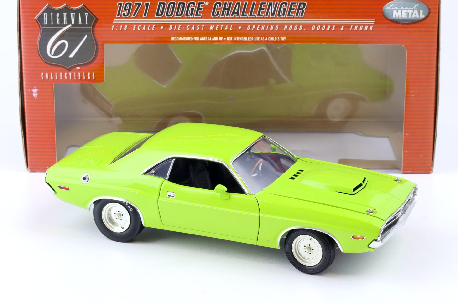 1:18 Highway61 Dodge Challenger Super Street 472 Hemi Coupe 1971 green