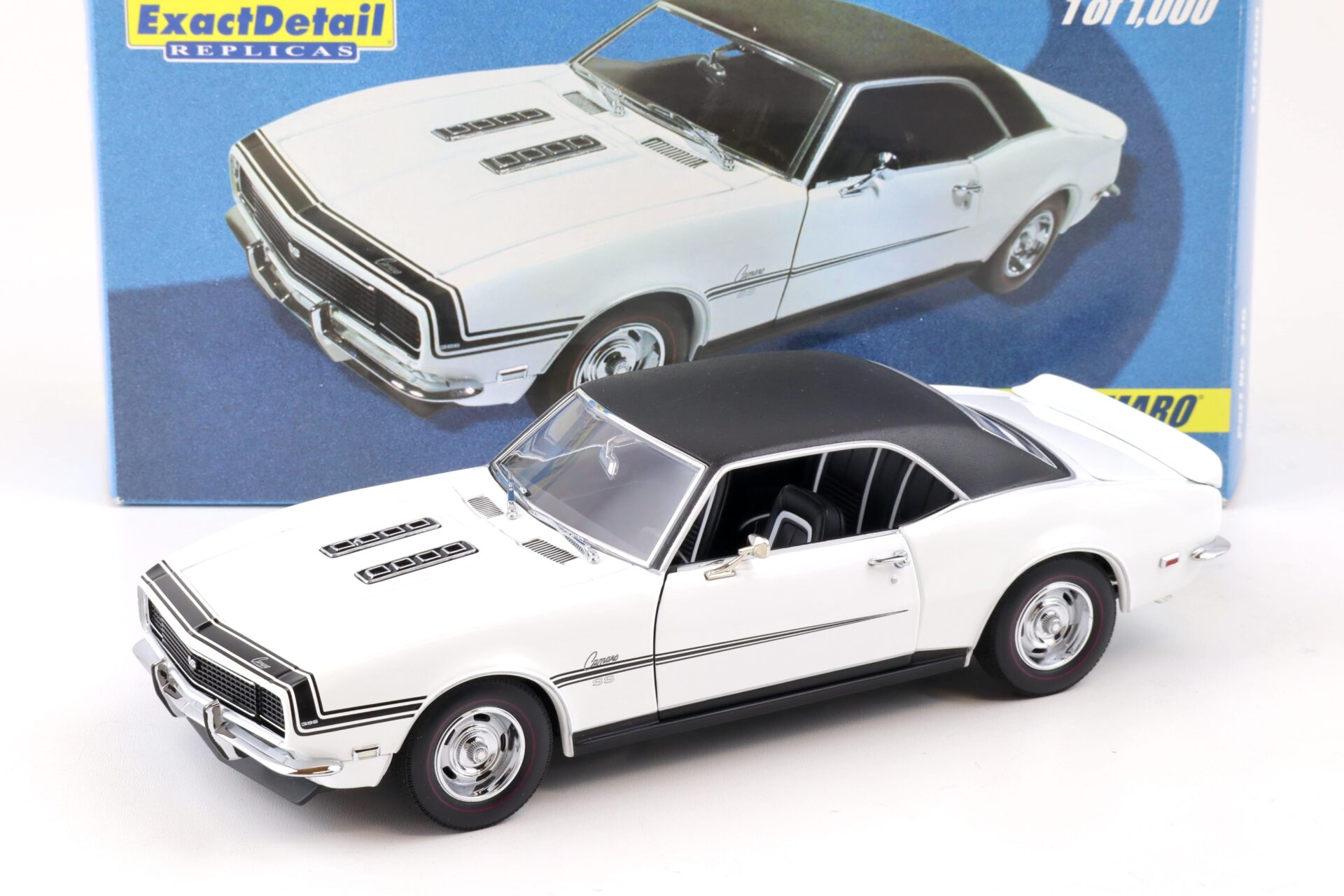 1:18 Exact Detail 1968 Chevrolet Camaro RS/SS 396 Coupe white/ black vinyl roof WCC215