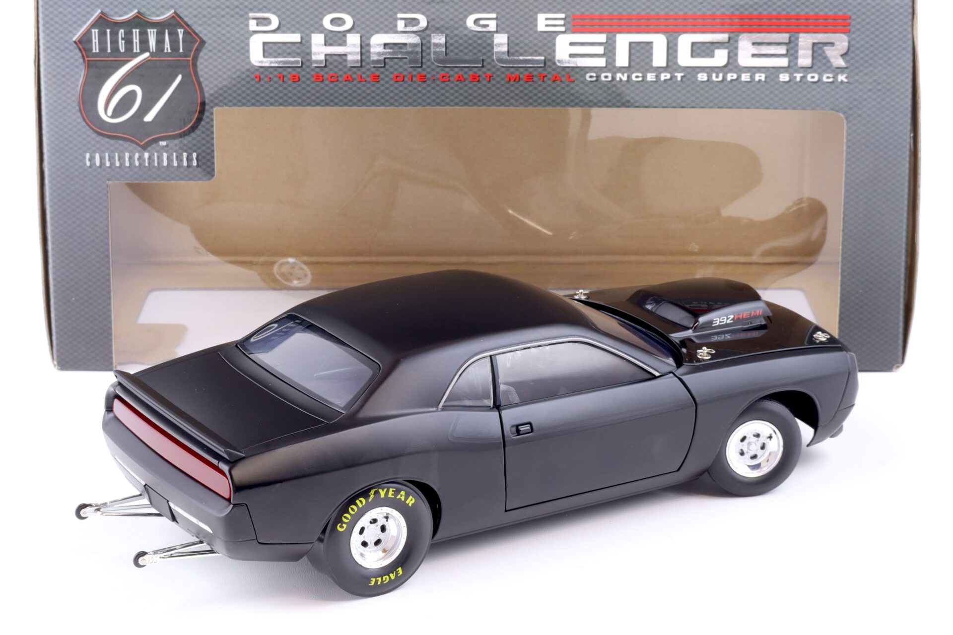 1:18 Highway61 Dodge Challenger Concept Super Stock matt black 2006