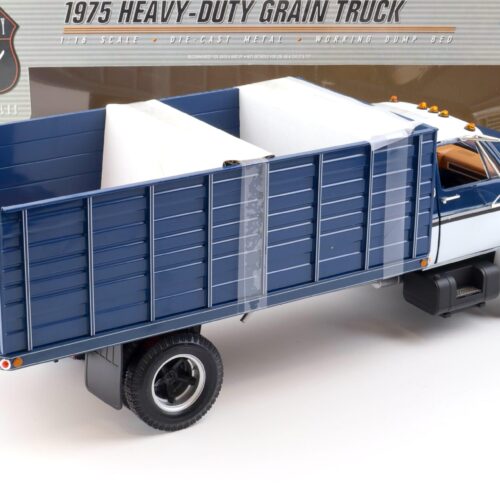 1:16/ 1:18 Highway61 Chevrolet Heavy Duty C65 Grain Truck 1975 blue/ white