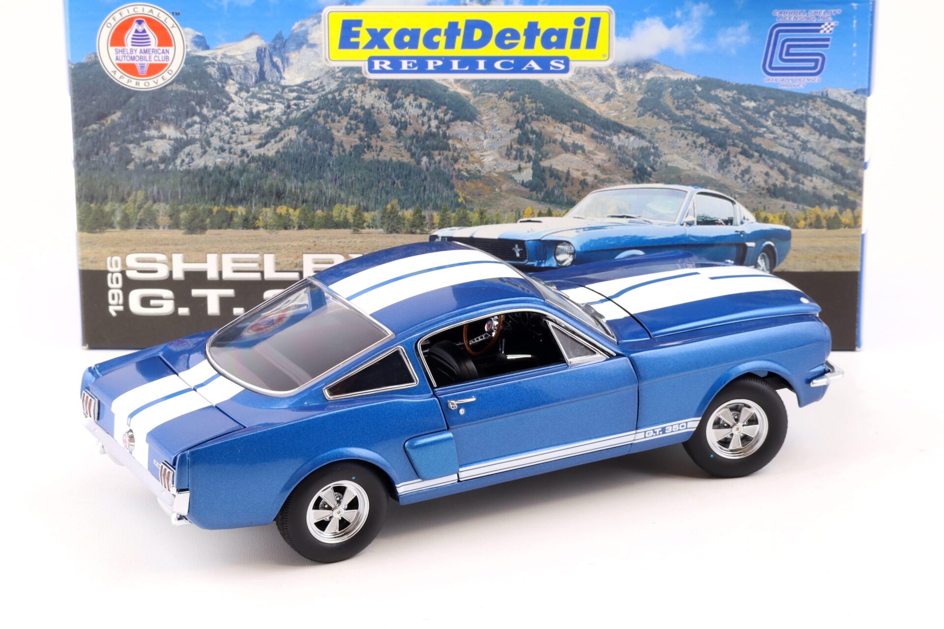 1:18 Exact Detail Shelby GT 350 Coupe 1966 blue/ white stripes WCC116