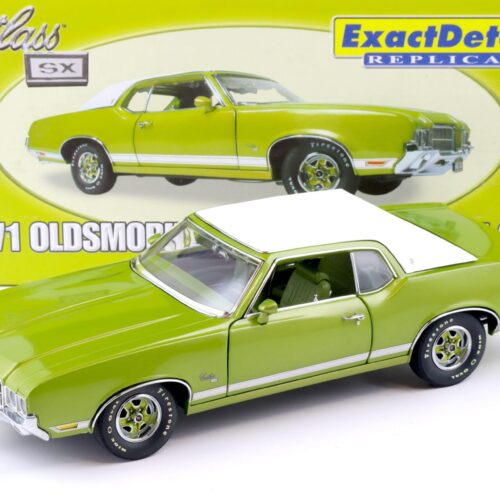 1:18 Exact Detail 1971 Oldsmobile Cutlass Supreme SX Coupe green/ white WCC304