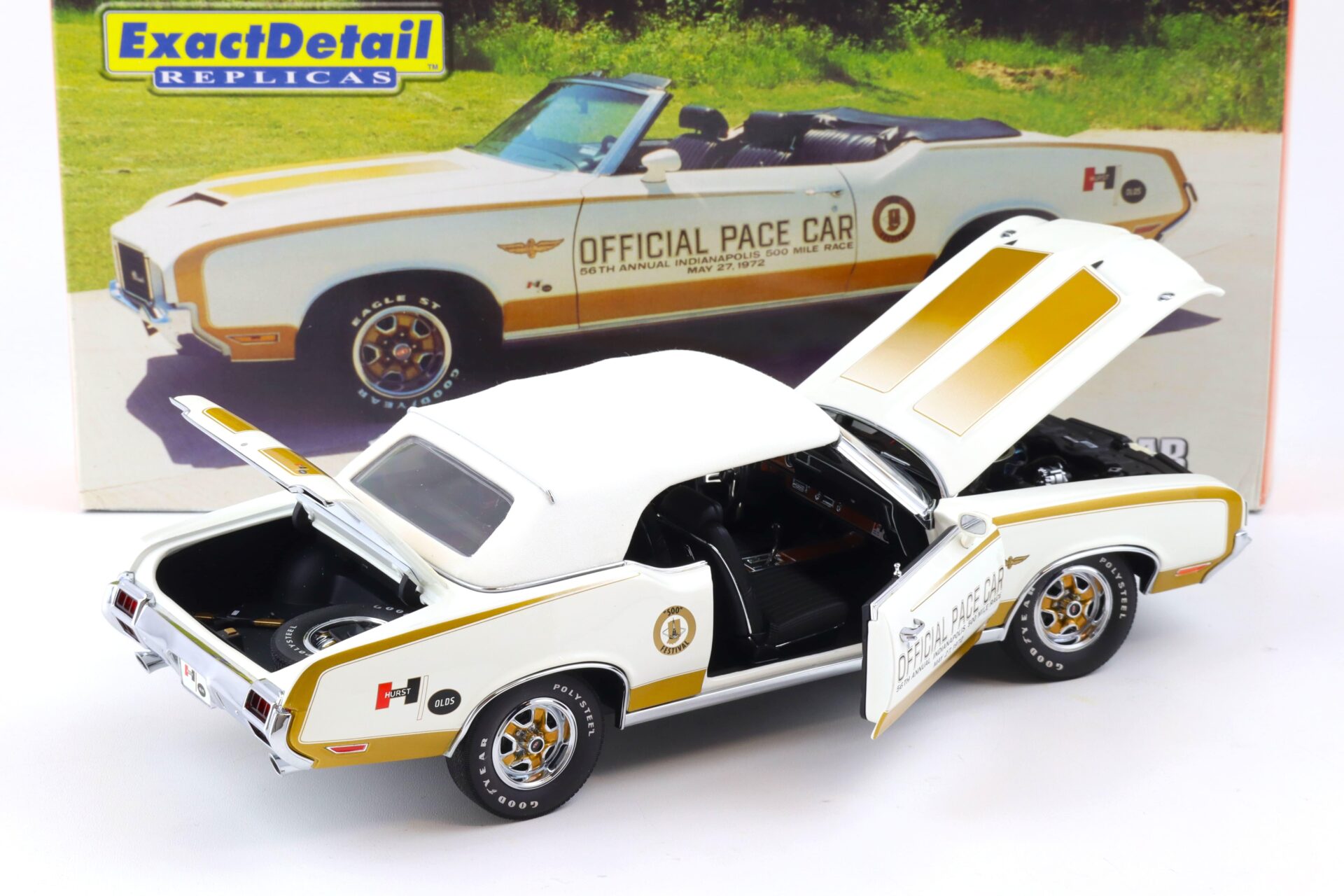 1:18 Exact Detail 1972 HURST Oldsmobile Convertible Indy Pace Car white/ gold WCC305
