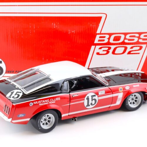 1:18 Welly 1969 Ford Mustang Boss 302 Trans Am Mustang #15 Parnelli Jones