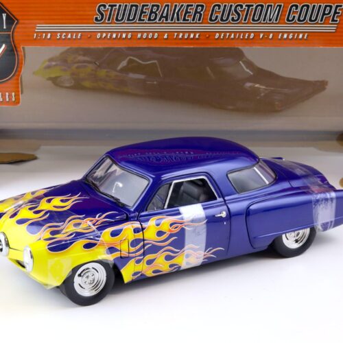 1:18 Highway61 Studebaker Custom Coupe blue metallic with yellow flames 50125