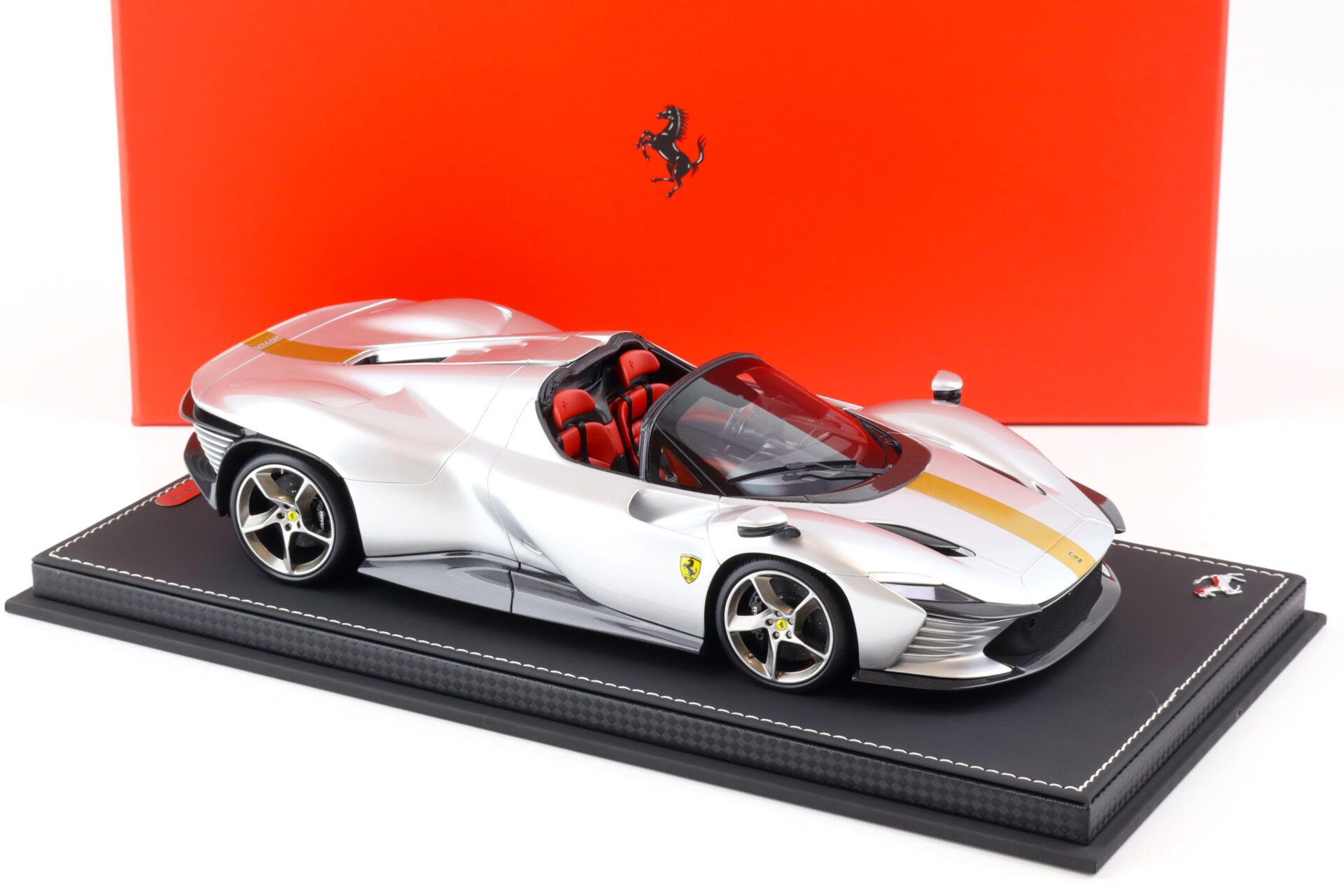 1:18 BBR Ferrari SP3 Daytona Serie Icona Argento Nurburgring - Limited 48 pcs.