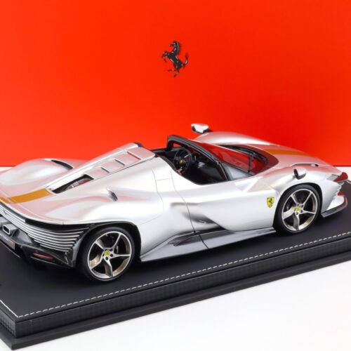 1:18 BBR Ferrari SP3 Daytona Serie Icona Argento Nurburgring - Limited 48 pcs.