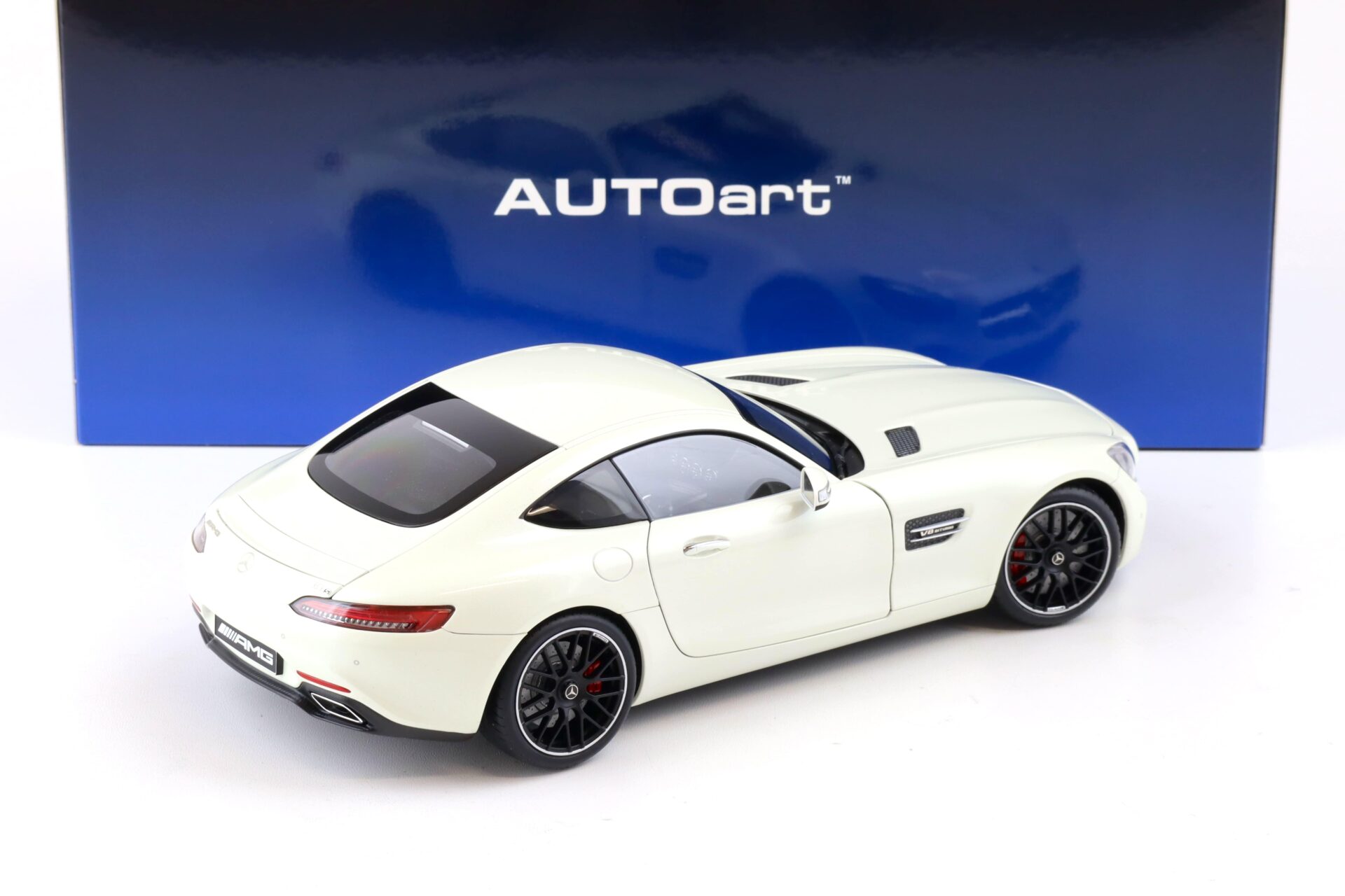 1:18 AUTOart Mercedes AMG GT S Coupe white 76311