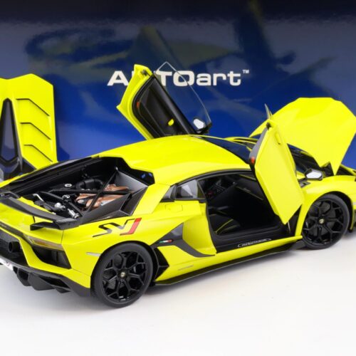 1:18 AUTOart Lamborghini Aventador SVJ 2019 Giallo Tenerife/ pearl yellow