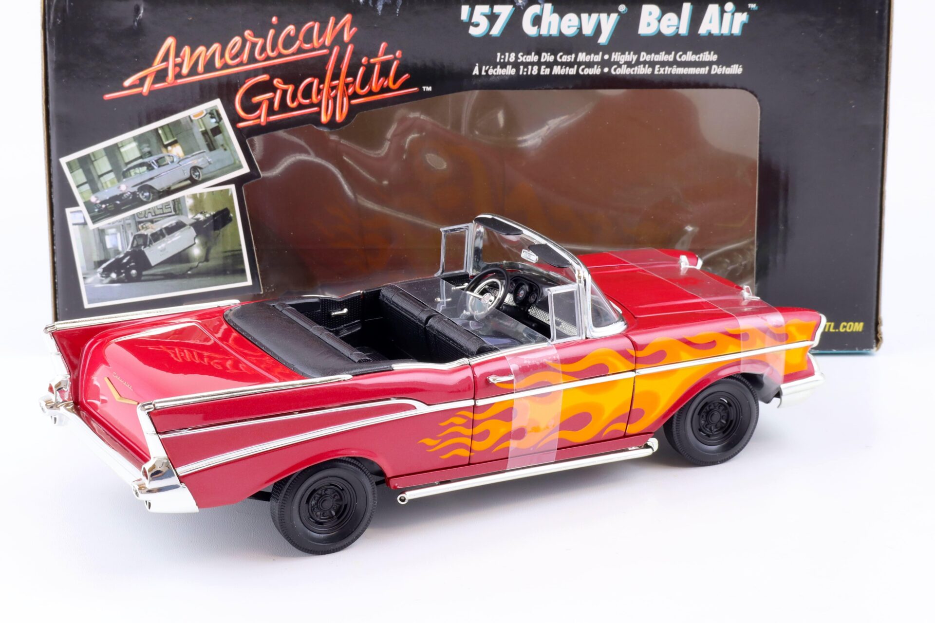 1:18 ERTL 1957 Chevrolet Bel Air Convertible American Graffiti red/ with flames